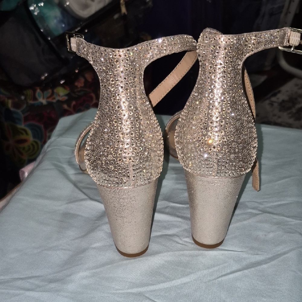 International Concepts INC Women's Glitter Block Heel Sandals in  Gold - Picture 3 of 4